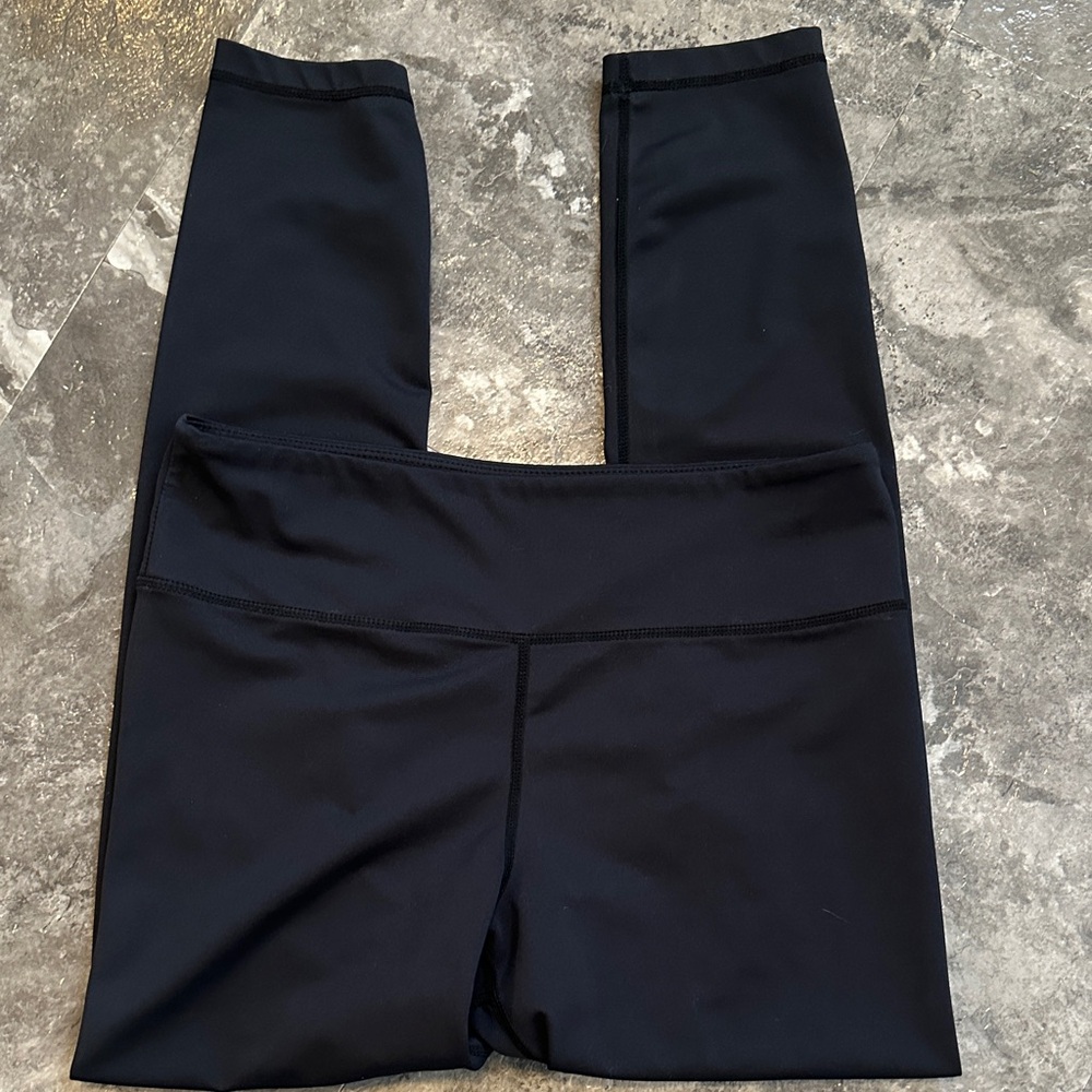 Zyia Black High-Waisted Leggings 8/10